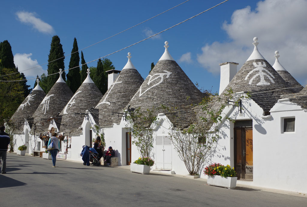 Italy, Alberobello, Trullo (Trulli) 