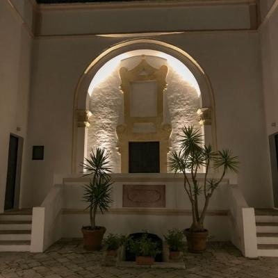 Courtyard3