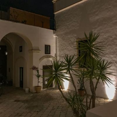 Courtyard6